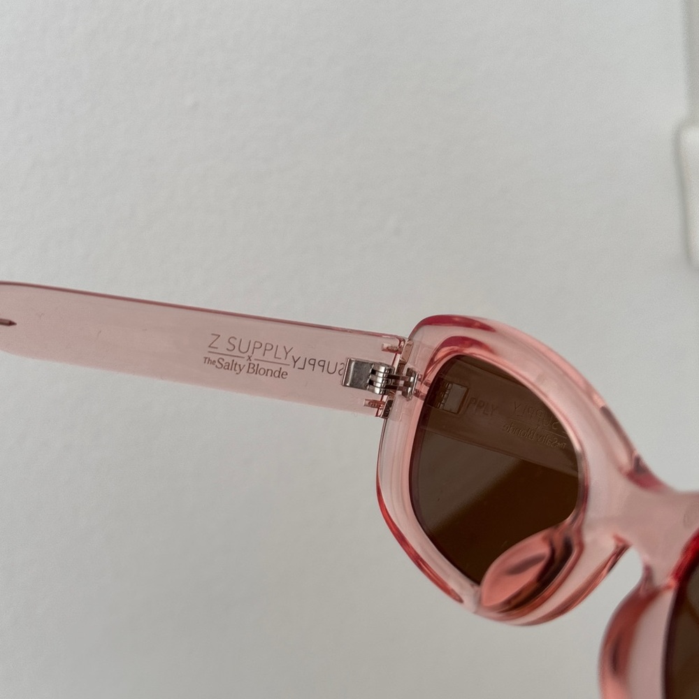 Z Supply Pink Sunglasses - Picture 4 of 12